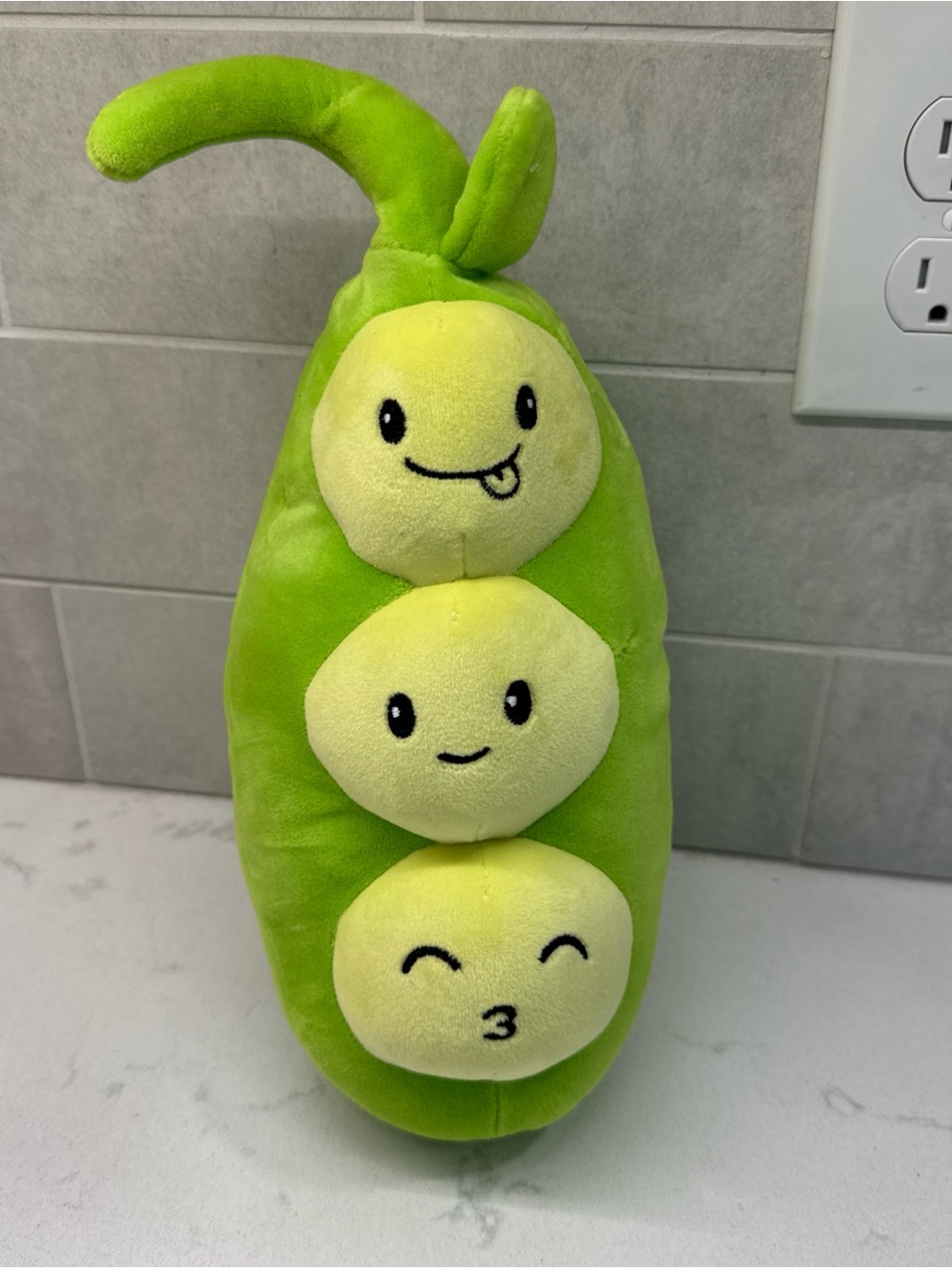 Green Plush Pea Pod Toy with 3 Smiley Peas - Kids Toy stuffed animal smoochy pal